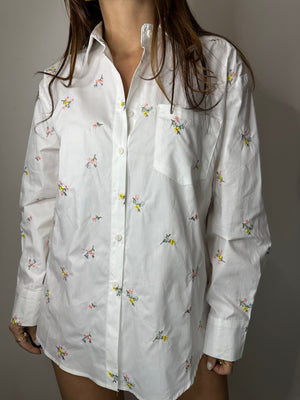 CAMICIA CON FIORI RICAMATI