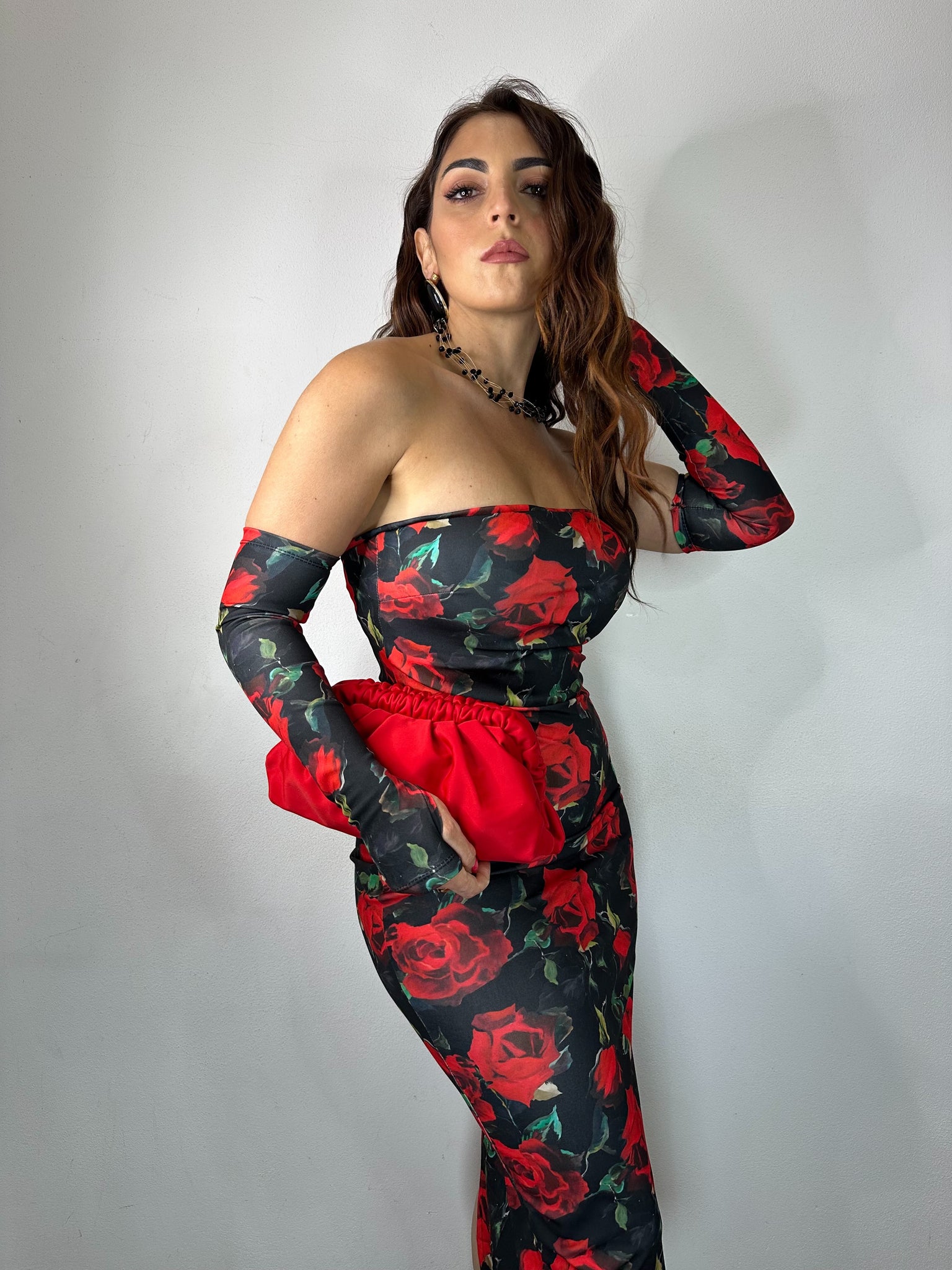 ABITO CENTO ROSE NERO