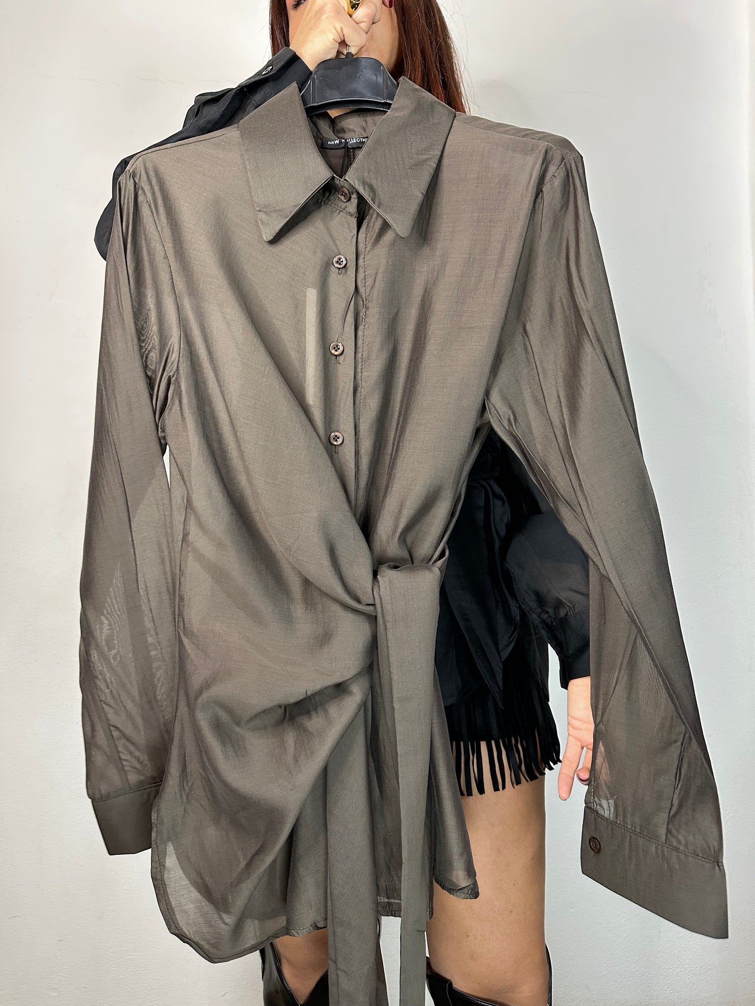 CAMICIA VELATA CON NODINO
