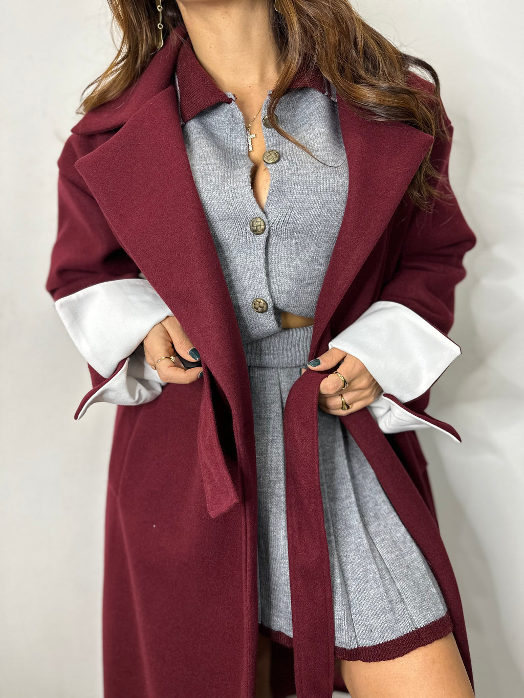 CAPPOTTO BORDEAUX CON POLSINO BIANCO