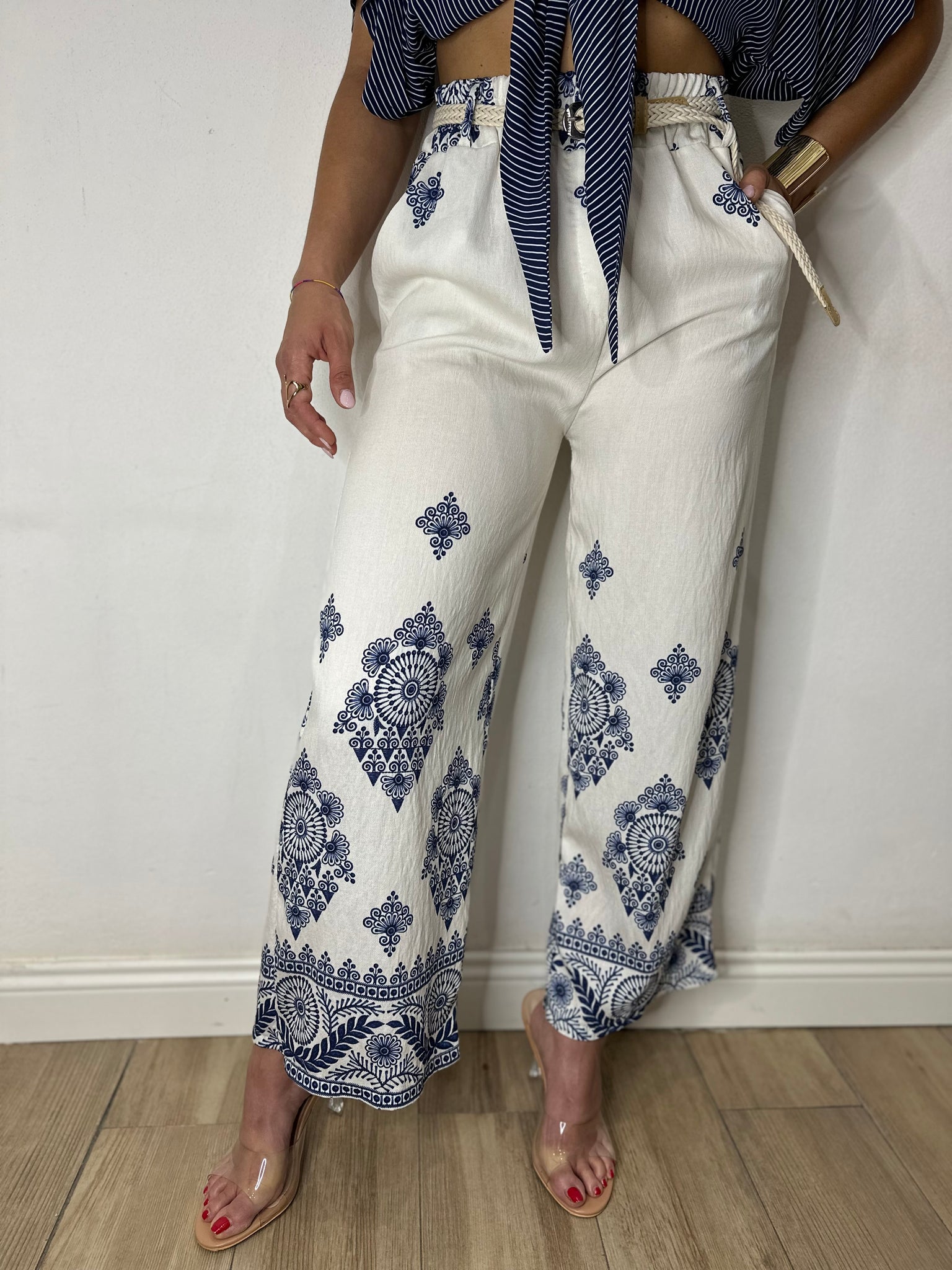 PANTALONE CON MANDALA