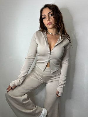 PANTALONE CON PIEGA IN VITA
