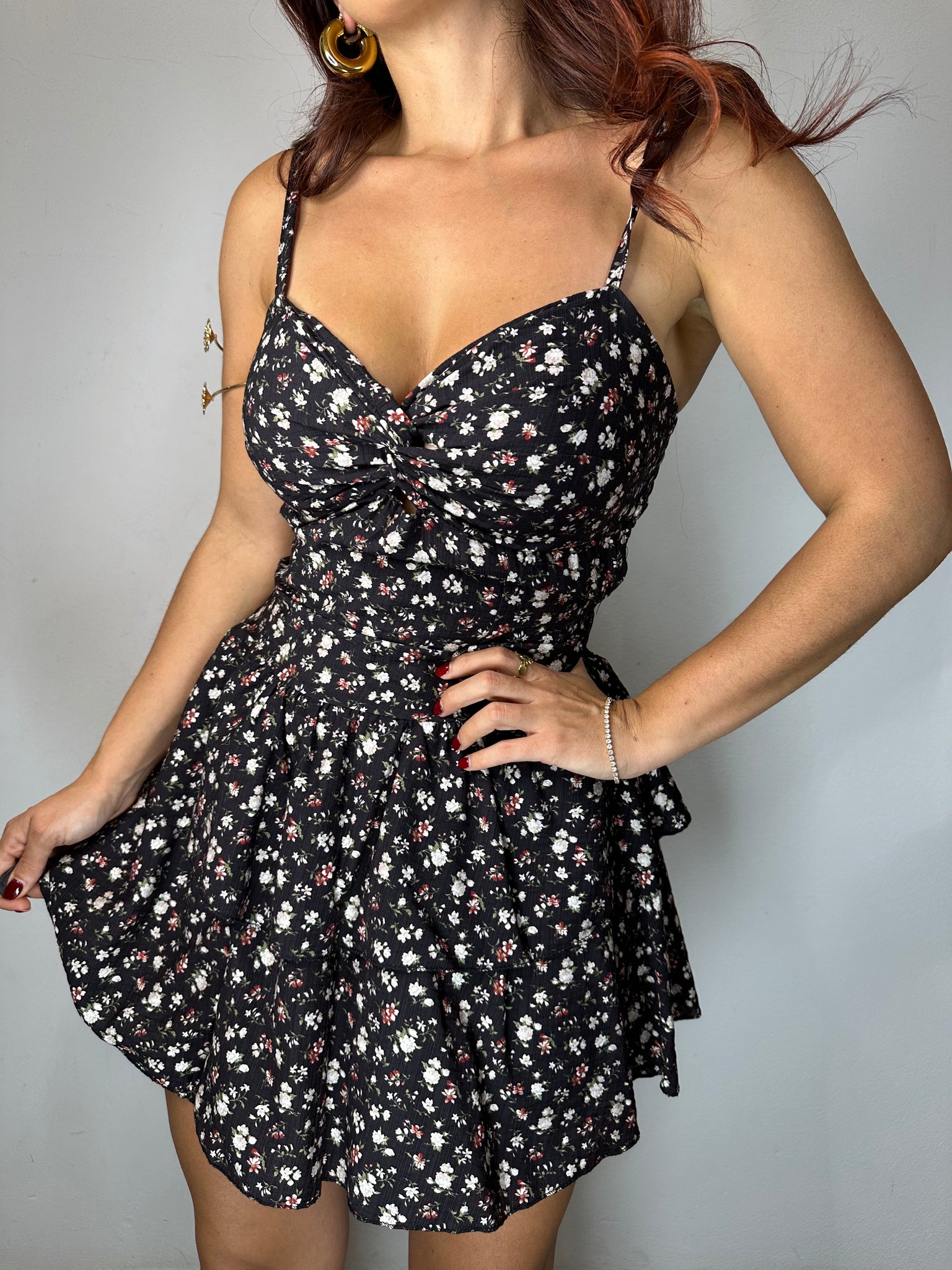 VESTITO SCOLLO NODINO